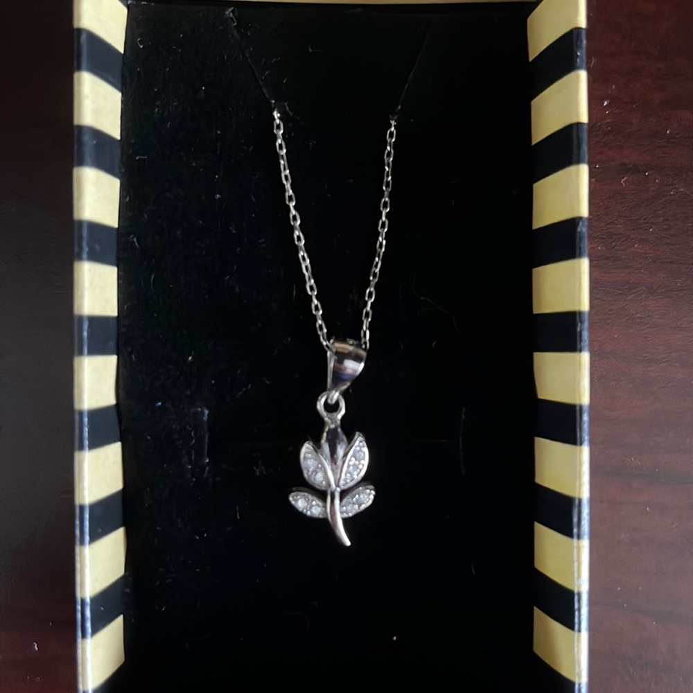 Sterling silver flower necklace